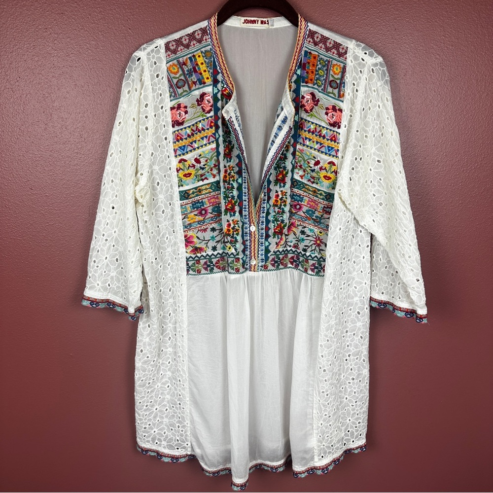 Johnny Was off white tunic embroidered front size medium